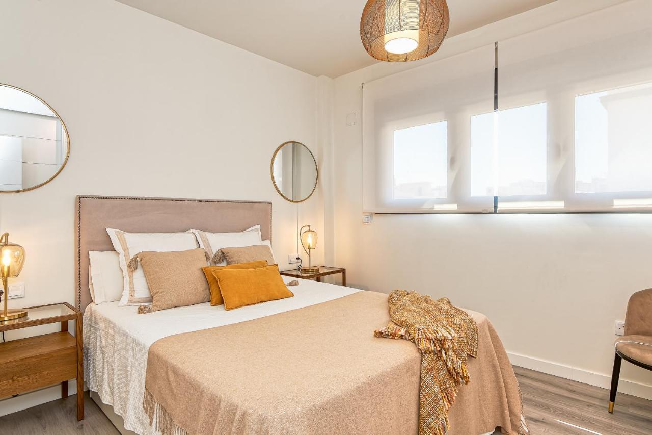 Ab Vialia Estacion Suitemalaga - Parking Экстерьер фото