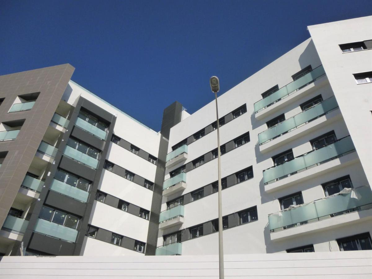 Ab Vialia Estacion Suitemalaga - Parking Экстерьер фото