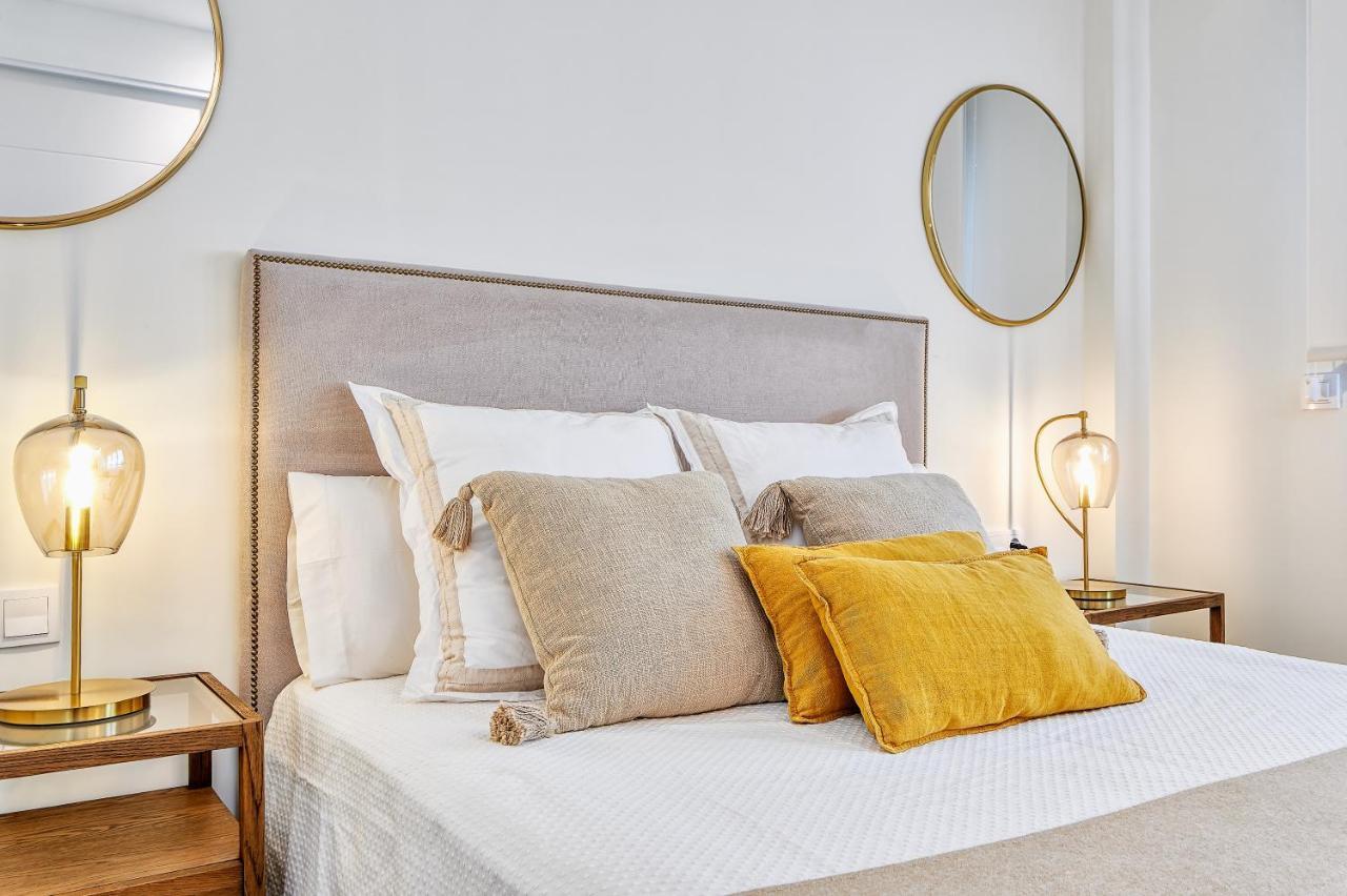 Ab Vialia Estacion Suitemalaga - Parking Экстерьер фото